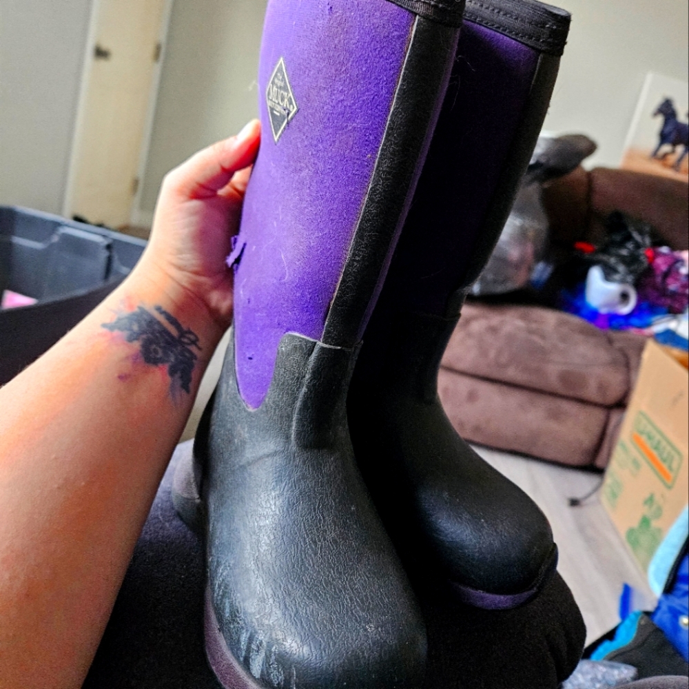 Size 10 kids muck winter boots